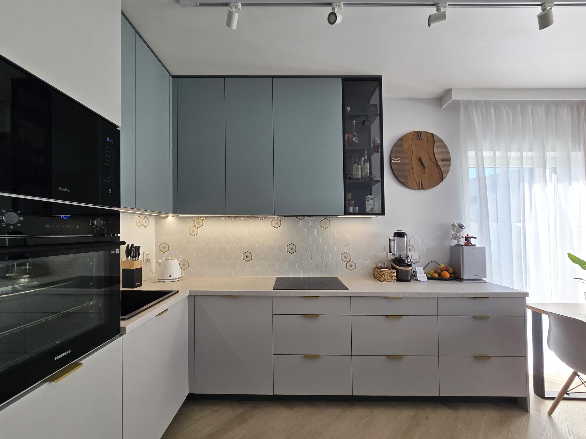 Kuchnia w odcieniu szałwii